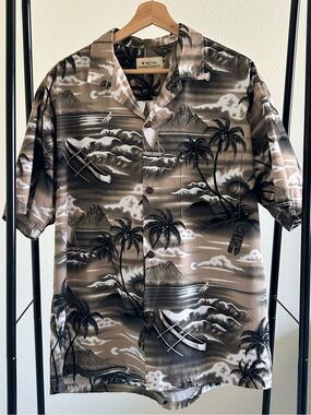 Royal Hawaiian Creations Aloha Shirt XL Made Hawaii Tiki Scenic Print